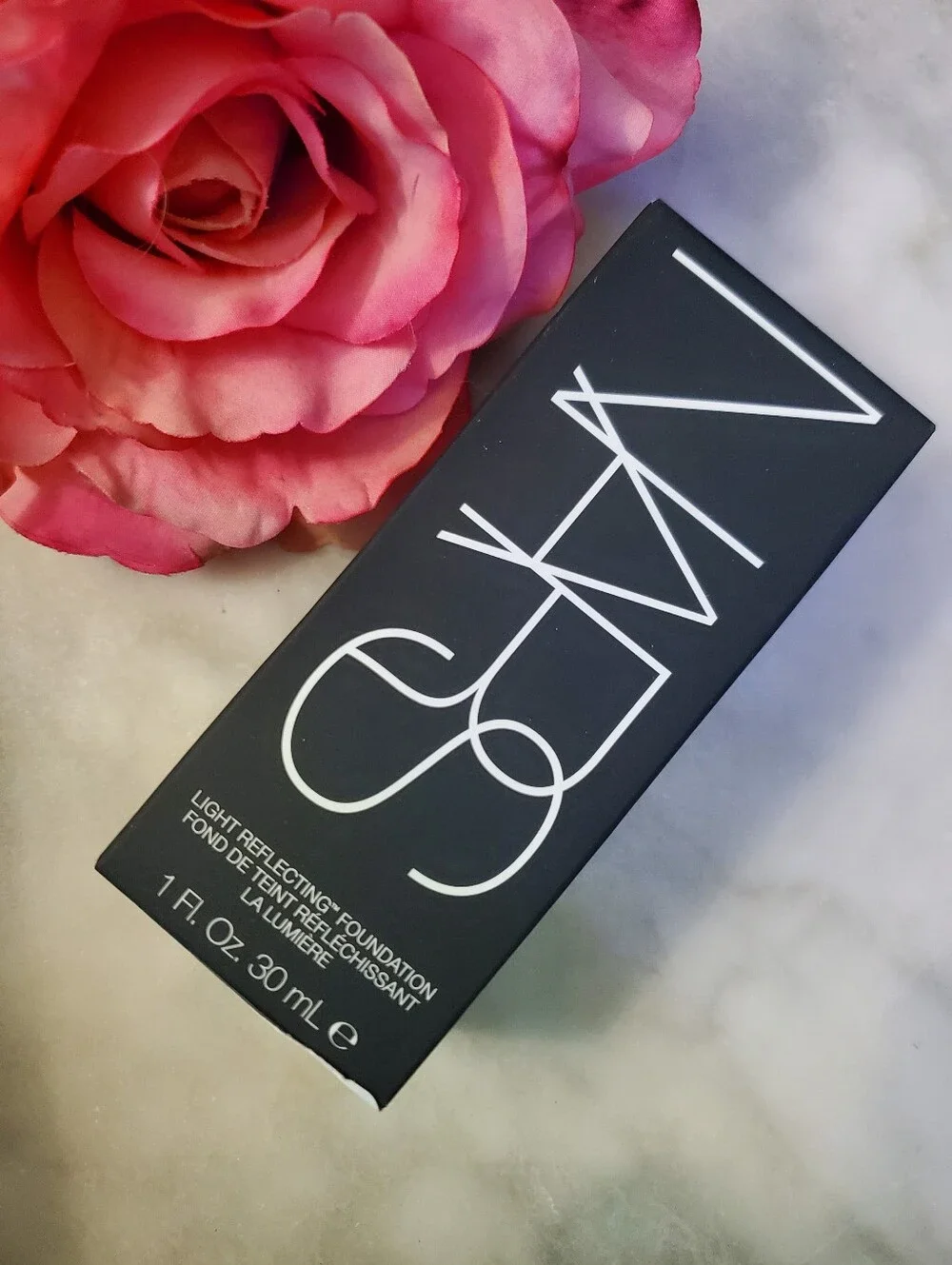 NARS Lanai Radiant Light Reflecting Foundation - Medium Skin With Neutral